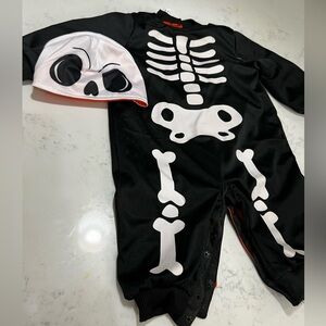ORANGE AND BLACK PUMPKIN AND SKELATON REVERSIBLE COSTUME FOR KIDS